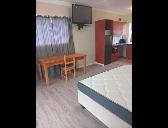 1 BEDROOM PROPERTY TO RENT IN OATLANDS